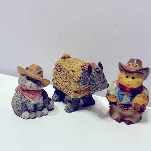 Hallmark Merry  Miniatures Cowboy Kitties With Horse Small Pet Figurine Set - Picture 3 of 16